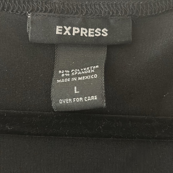 Express Top - Picture 2 of 3